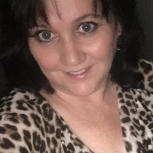 Meet your Posher, Sharon